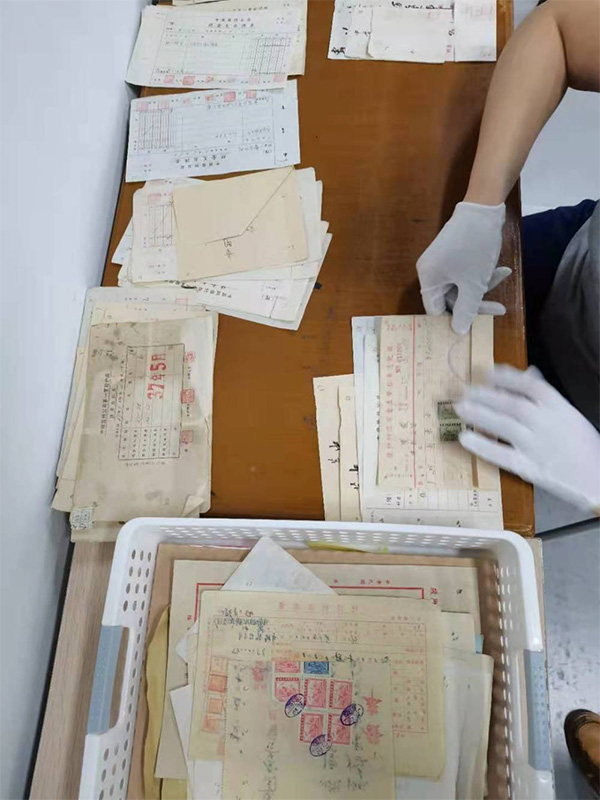 對脫酸后工商業(yè)檔案進行整理 對脫酸后工商業(yè)檔案進行整理