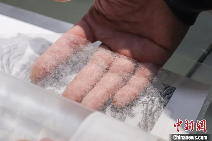 薄如蟬翼的開化紙 薄如蟬翼的開化紙