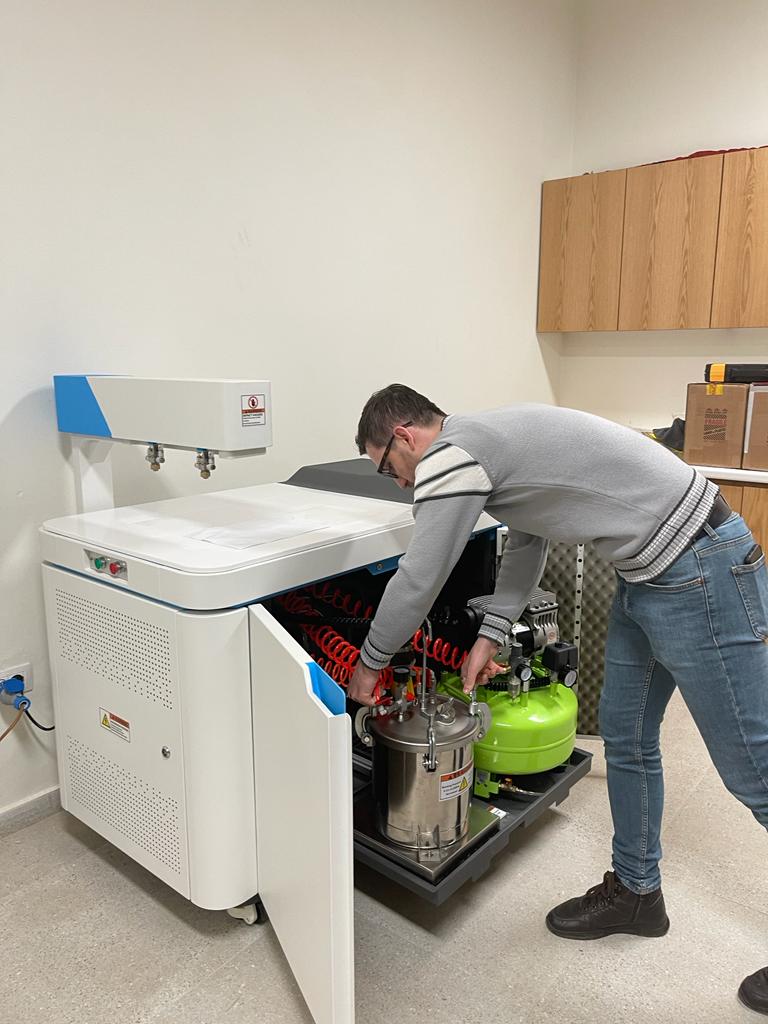 阿爾巴尼亞國家圖書館使用RELICASE自動脫酸設(shè)備 阿爾巴尼亞國家圖書館使用RELICASE自動脫酸設(shè)備