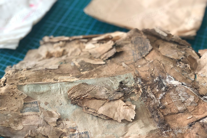 酸化嚴(yán)重的“檔案磚” 酸化嚴(yán)重的“檔案磚”